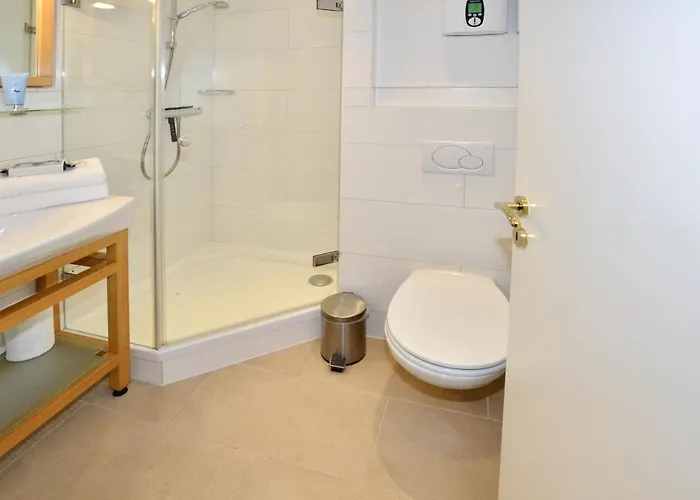 Alice, App 36-14 * Westerland